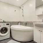 3 Apartmend 90m2 Parking For One Car Fifth Floor And The Building Does Not Have An Elevator *