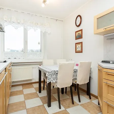 3 Apartmend 90m2 Parking For One Car Fifth Floor And The Building Does Not Have An Elevator Ταλίν