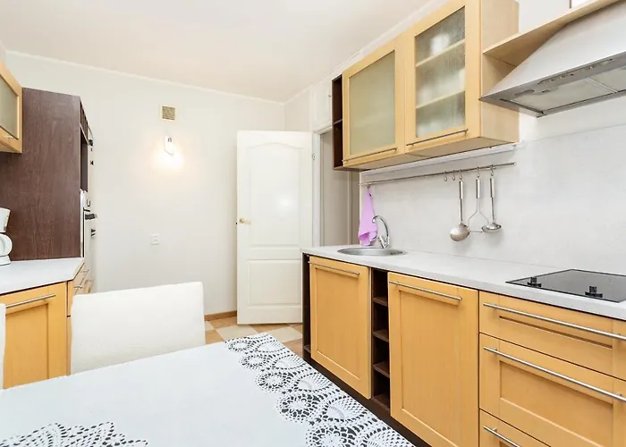 3 Apartmend 90m2 Parking For One Car Fifth Floor And The Building Does Not Have An Elevator * Tallin