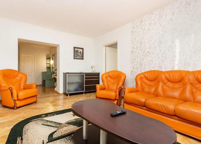 Apartament 3 Apartmend 90m2 Parking For One Car Fifth Floor And The Building Does Not Have An Elevator