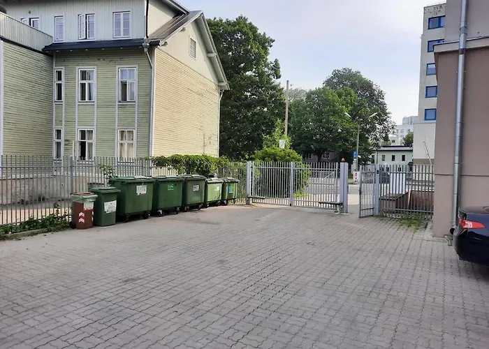 3 Apartmend 90m2 Parking For One Car Fifth Floor And The Building Does Not Have An Elevator Apartament